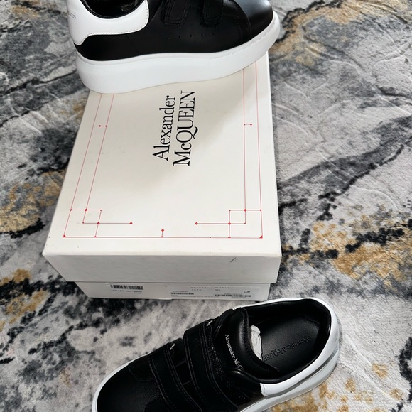 Alexander McQueen 33.5/2.5 US - Picture 6 of 7